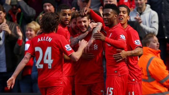 国家德比维尼修斯不满被换后，阿隆索让米利唐去跟他谈谈（国家德比维尼修斯对被换下不满，阿隆索指派米利唐上前沟通）