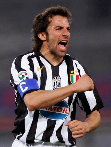 官方：利物浦传奇队明年3月将与多特传奇队踢慈善赛（官宣：利物浦、多特传奇队将于明年3月进行慈善赛）