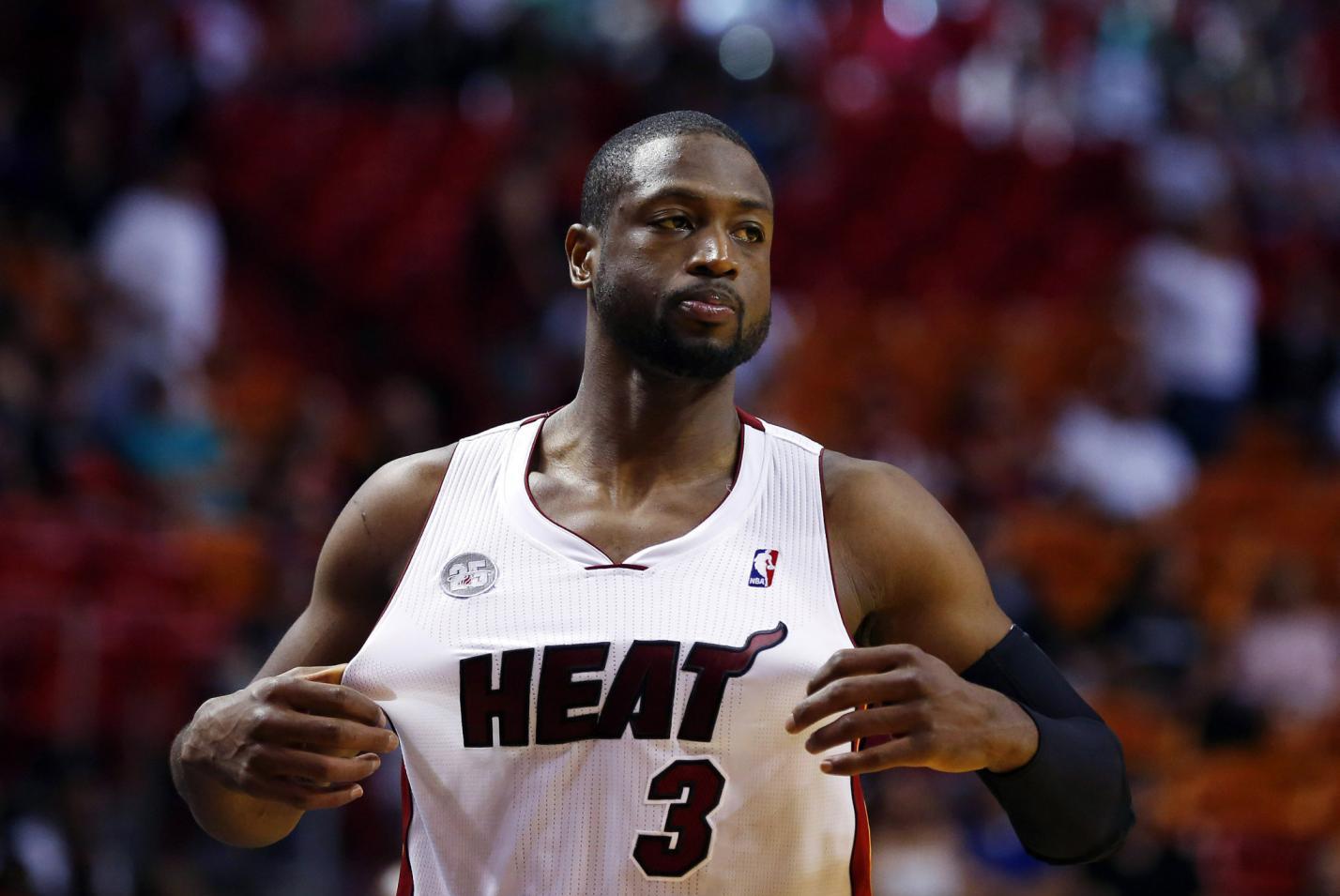 贝尔戈米：看看那不勒斯有多少人缺阵，如今他们比上赛季更强（贝尔戈米：尽管伤缺众多，如今的那不勒斯比上赛季更强）