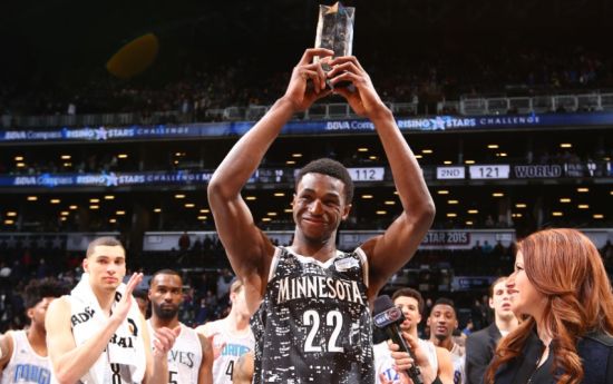 阿劳霍遭遇心理问题，乌拉圭队表支持：我们与你同在（阿劳霍面临心理困扰，乌拉圭队力挺：始终与你同在）