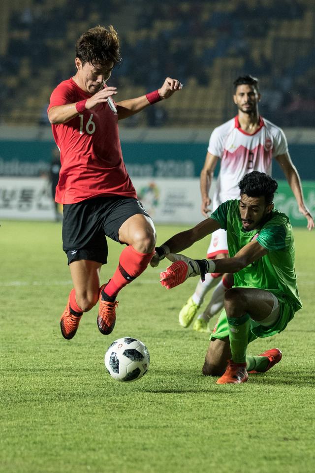 蓉城客战神户首发：韦世豪、周定洋在列，罗慕洛、费利佩登场（成都蓉城客战神户首发公布：韦世豪、周定洋入列，罗慕洛、费利佩出战）