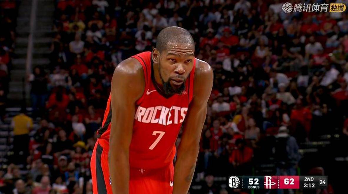 韩足晚报（2025.11.9）关键判罚恐左右格局（韩足夜报（2025.11.9）：争议判罚或将改写格局）