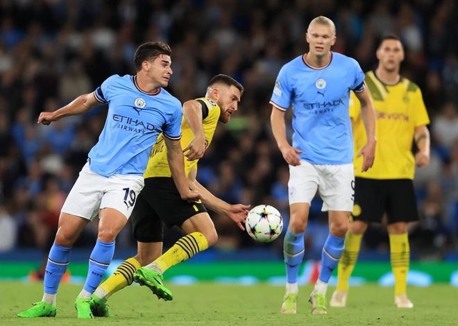 少进多少球？巴萨本赛季14次中门框，在西甲遥遥领先（巴萨本季14次中柱领跑西甲：究竟少进了几球？）