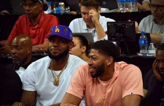 NBA：快船末节逆转鹈鹕（NBA：快船末节翻盘力克鹈鹕）