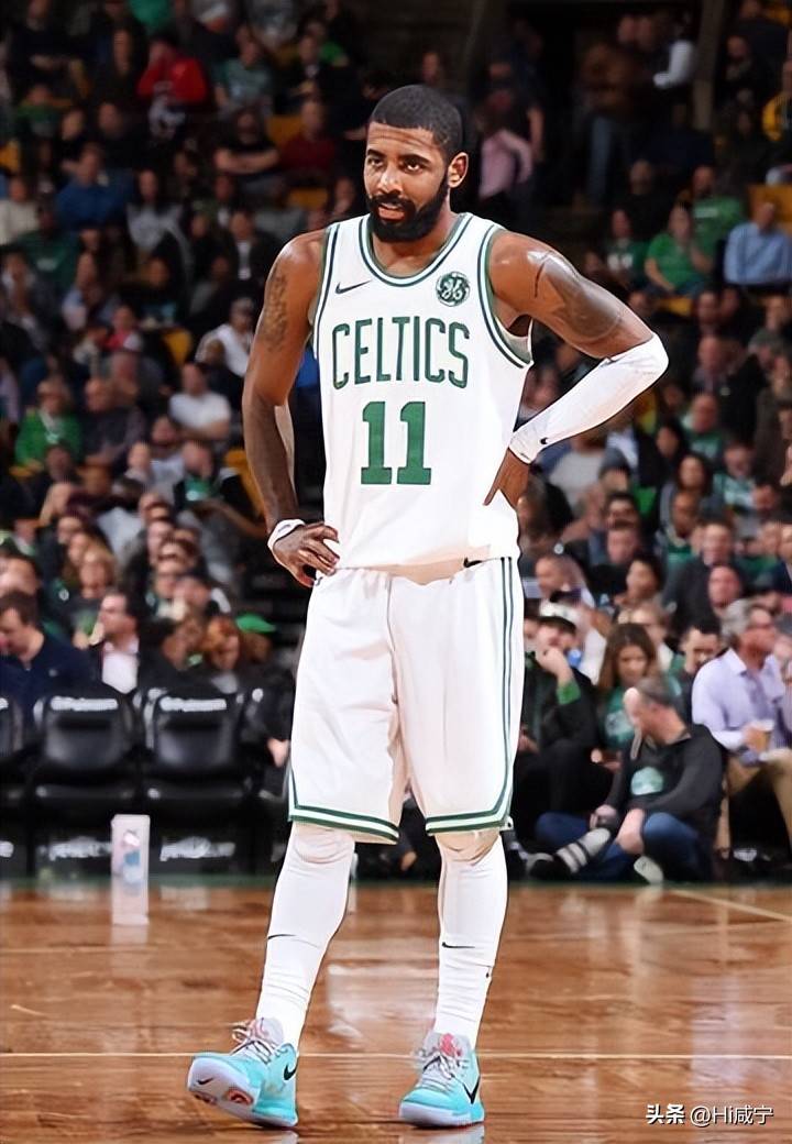 克莱顿替补6中5轰12分，爵士半场唯一上双球员（爵士半场仅克莱顿得分上双：替补出战6投5中砍下12分）